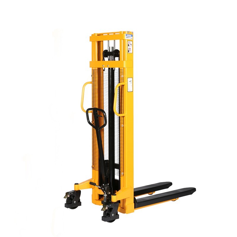 Apilador 1500kg Elevación rapida (4cm) 3000mm horquillas bajas