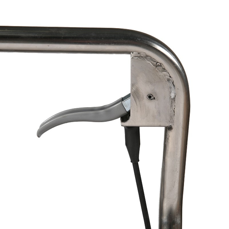 Zoom sobre el asa de descenso de la mesa elevadora INOX 304 250kg