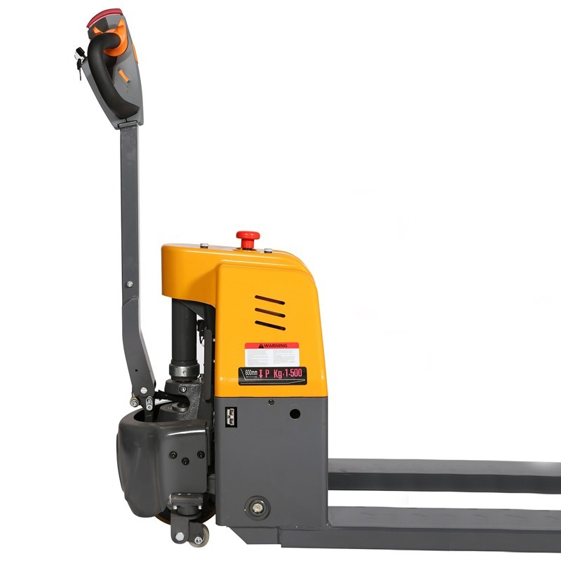 Zoom sobre la transpaleta eléctrica horquillas 1800mm 1500kg