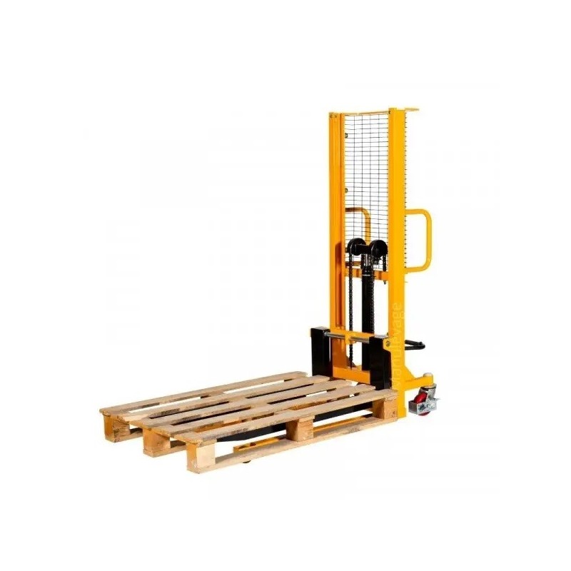 Apilador 500kg 1300mm vista desde 3/4 con paleta