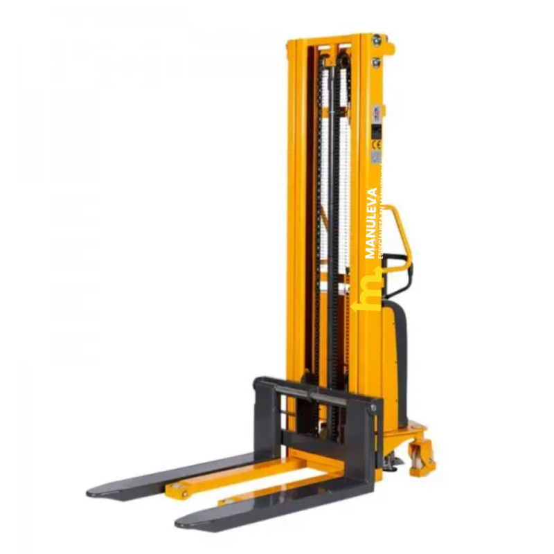 Apilador semi eléctrico 1500kg 3500mm horquillas bajas vista desde 3/4