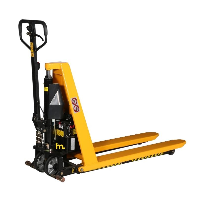 Visión delantera del Transpaleta eléctrica de gran elevación de 1500 kg 1170 mm horquilla baja