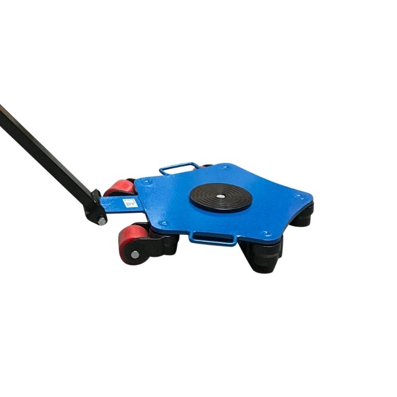 Zoom en la plataforma de la tanqueta girotaria 4 toneladas