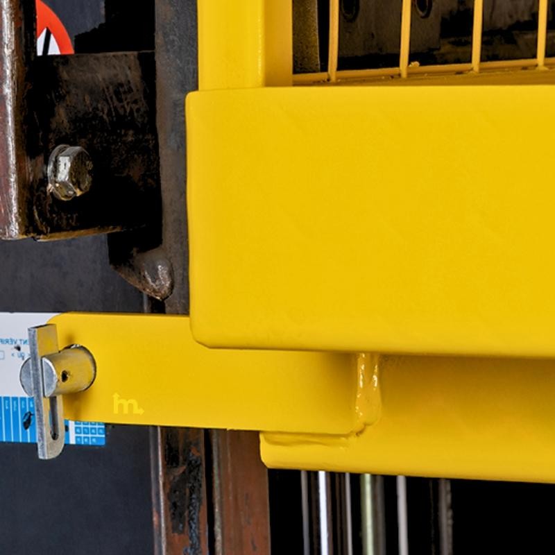 Zoom en el sistema de enganche Jaula de seguridad para Carretillas Elevadoras