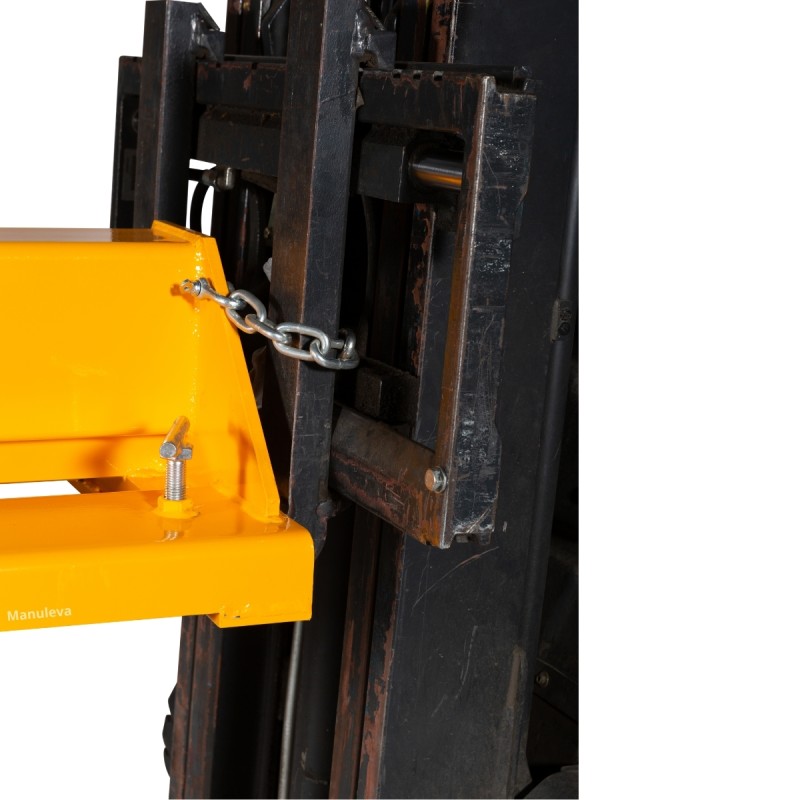 Zoom sobre la base de la 
Pluma para carretilla elevadora fija 3T