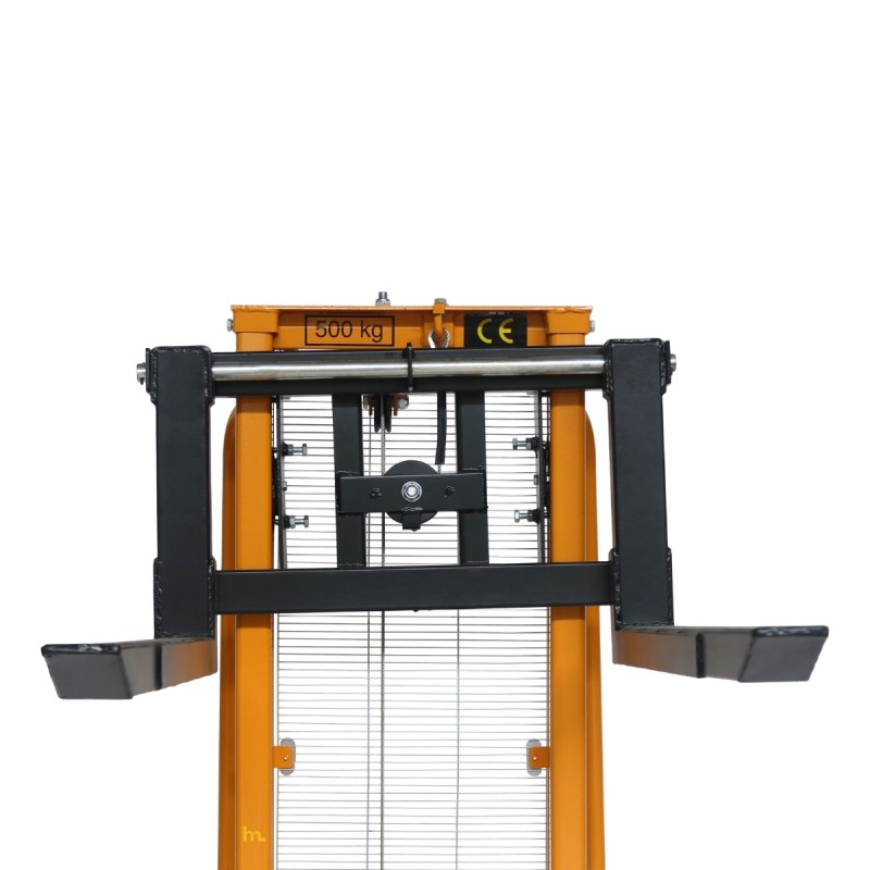 Vista de las horquillas del apilador manual con manivela 500 kg – Horquillas regulables - Elevación 1500 mm