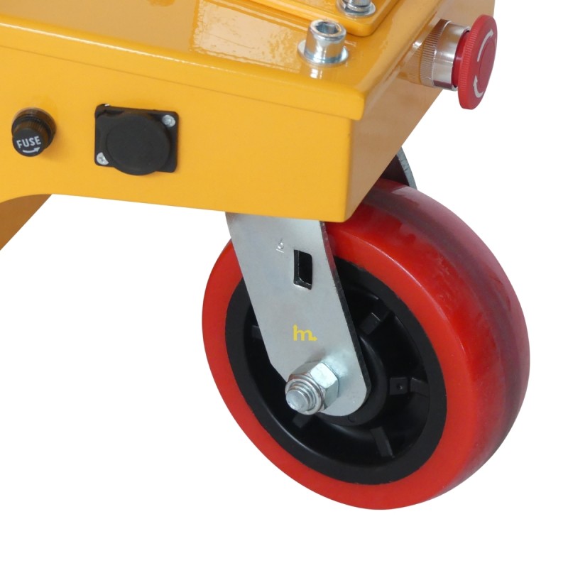 Vista de la rueda giratoria del remolcador eléctrico 1500 kg