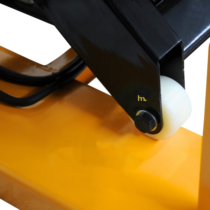 Vista de los rodillos de la mesa elevadora giratoria semieléctrica 2000 kg