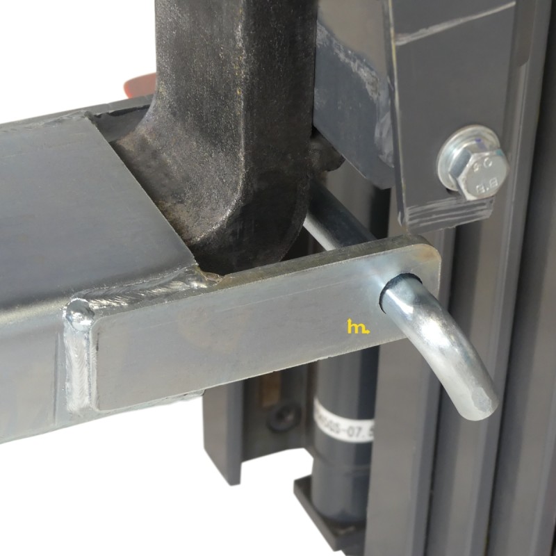 Vista de la fijación de las extensiones de horquillas longitud 2100 mm