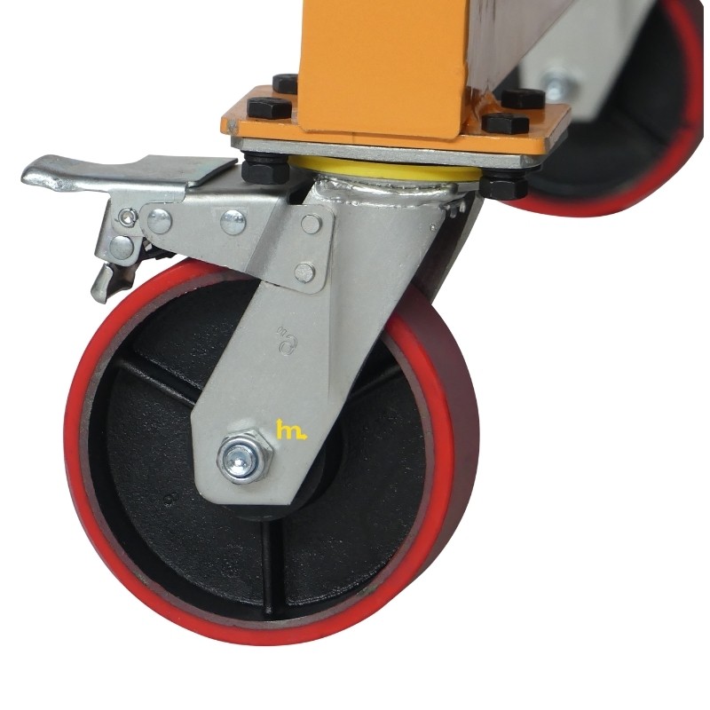 Zoom a la rueda del Pórtico grúa móvil Capacidad 1000 kg